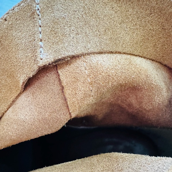 Andre’ Assous suede boot - Picture 4 of 9